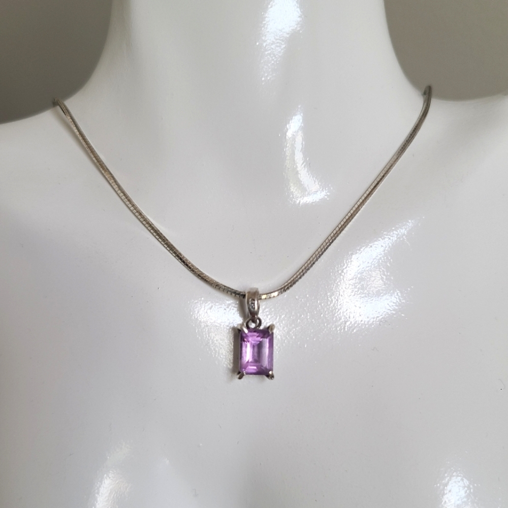 Vintage Sterling Silver Emerald Cut Purple Amethyst Crystal Pendant Necklace
